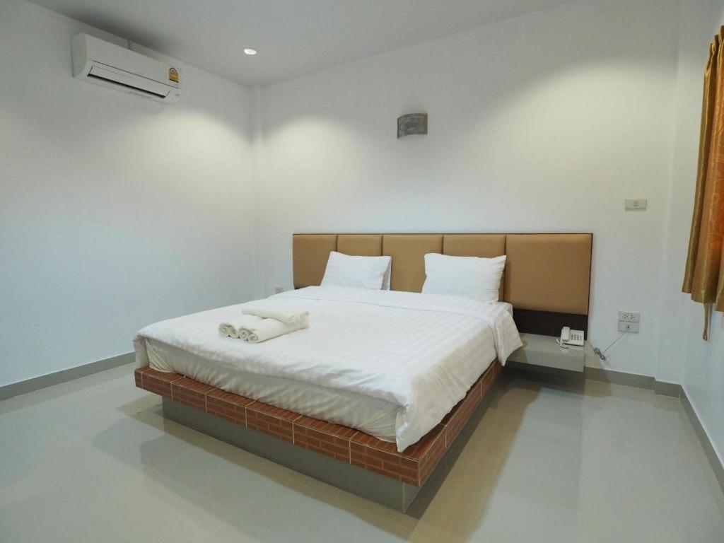 The Phant Hotel Surin Exterior foto